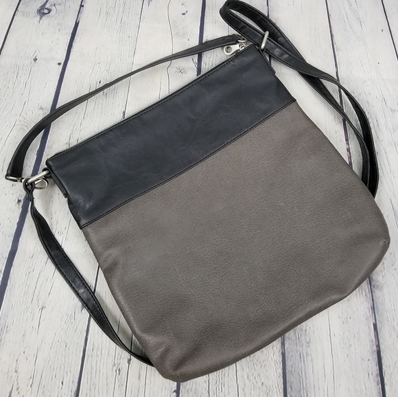 RELIC | Sophie convertible crossbody bag purse - Picture 3 of 6